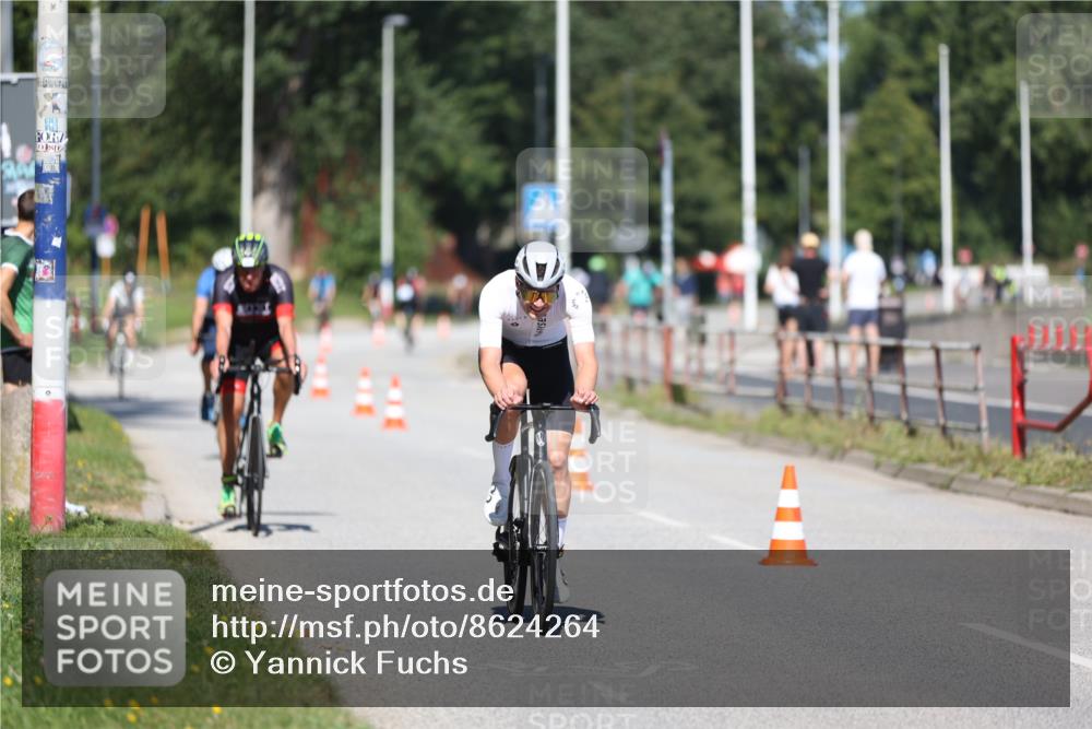 17.08.2025 - KN Förde Triathlon 2025 Yannick Fuchs http://msf.ph/oto/8624264 17.08.2025 11:27:36 Radfahren 299, 332, 361, 368, 608, 623, 628, 636, 310, 622 meine-sportfotos.de