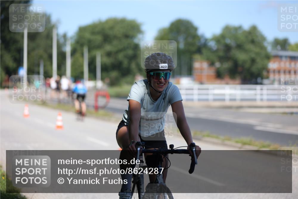 17.08.2025 - KN Förde Triathlon 2025 Yannick Fuchs http://msf.ph/oto/8624287 17.08.2025 11:27:44 Radfahren 268, 299, 319, 361, 382, 615, 618, 623, 624, 628, 332, 361, 608, 636 meine-sportfotos.de