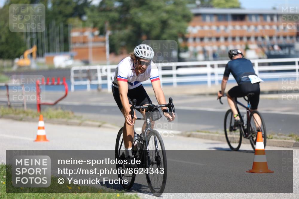 17.08.2025 - KN Förde Triathlon 2025 Yannick Fuchs http://msf.ph/oto/8624343 17.08.2025 11:30:32 Radfahren 272, 279, 358, 338 meine-sportfotos.de