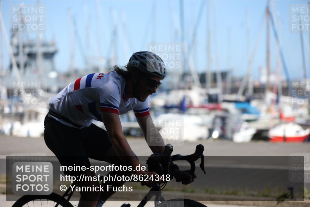 17.08.2025 - KN Förde Triathlon 2025 Yannick Fuchs http://msf.ph/oto/8624348 17.08.2025 11:30:33 Radfahren 272, 279, 358, 611, 272, 338 meine-sportfotos.de
