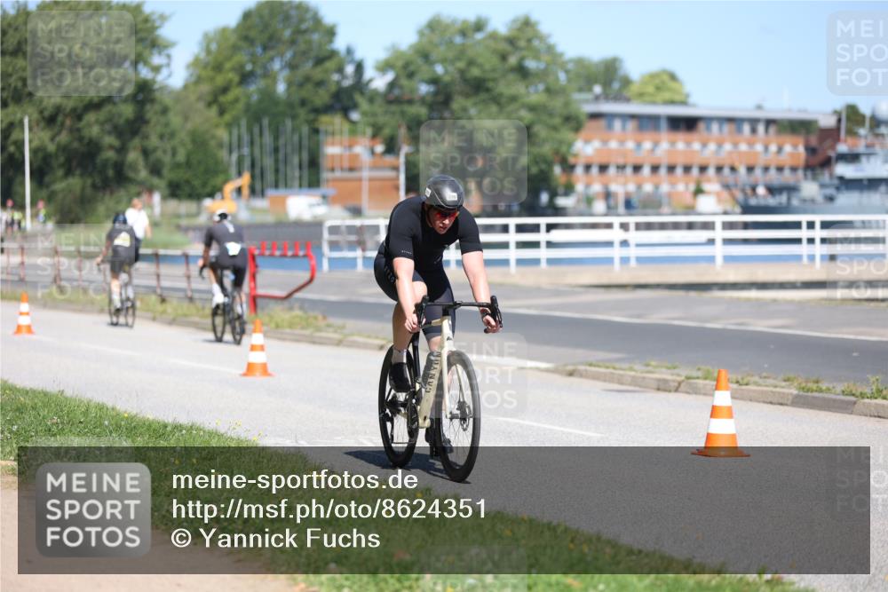 17.08.2025 - KN Förde Triathlon 2025 Yannick Fuchs http://msf.ph/oto/8624351 17.08.2025 11:30:58 Radfahren 270, 312, 325, 334, 607, 324, 364, 604 meine-sportfotos.de