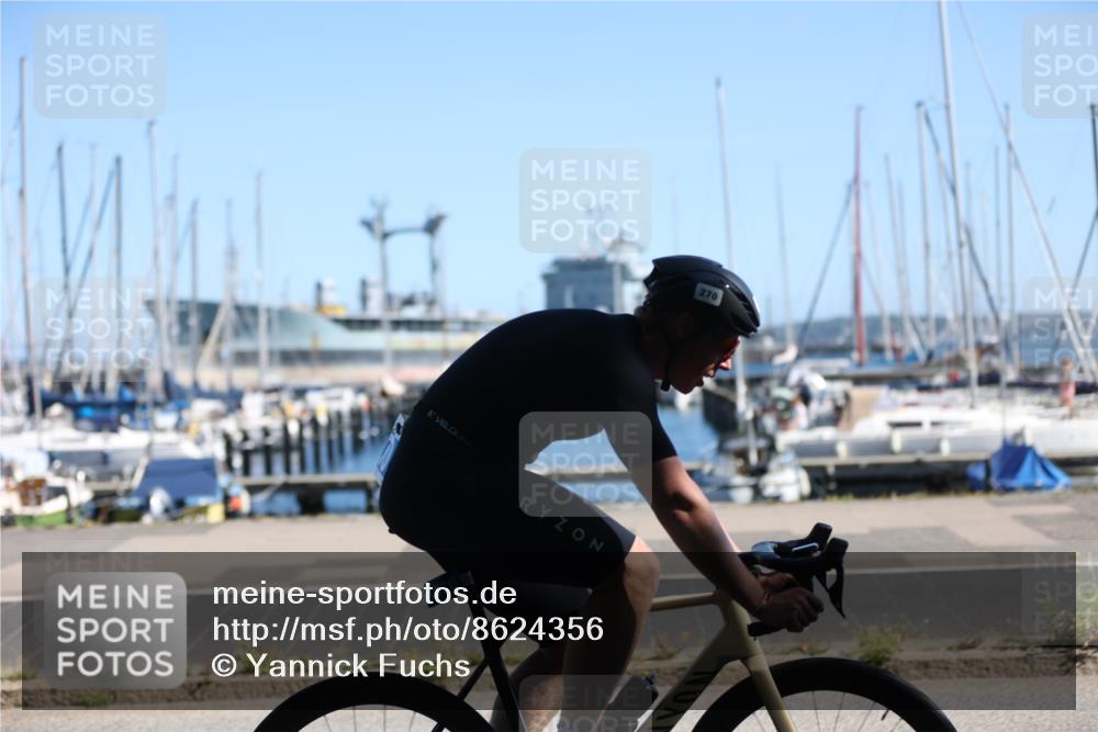 17.08.2025 - KN Förde Triathlon 2025 Yannick Fuchs http://msf.ph/oto/8624356 17.08.2025 11:31:00 Radfahren 270, 302, 312, 325, 334, 607, 324, 604 meine-sportfotos.de