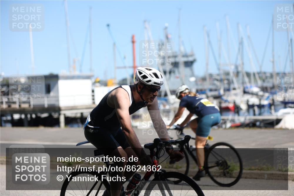 17.08.2025 - KN Förde Triathlon 2025 Yannick Fuchs http://msf.ph/oto/8624362 17.08.2025 11:31:07 Radfahren 267, 275, 287, 302, 312, 325, 607, 631, 270, 334 meine-sportfotos.de
