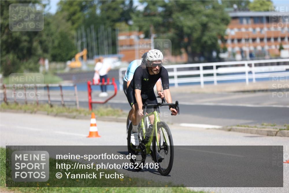 17.08.2025 - KN Förde Triathlon 2025 Yannick Fuchs http://msf.ph/oto/8624408 17.08.2025 11:31:35 Radfahren 265, 273, 283, 311, 321, 327, 331, 387, 603, 620, 265, 376, 605 meine-sportfotos.de