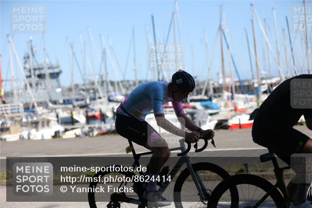 17.08.2025 - KN Förde Triathlon 2025 Yannick Fuchs http://msf.ph/oto/8624414 17.08.2025 11:31:36 Radfahren 273, 283, 311, 321, 327, 331, 387, 603, 620, 265, 376, 605 meine-sportfotos.de