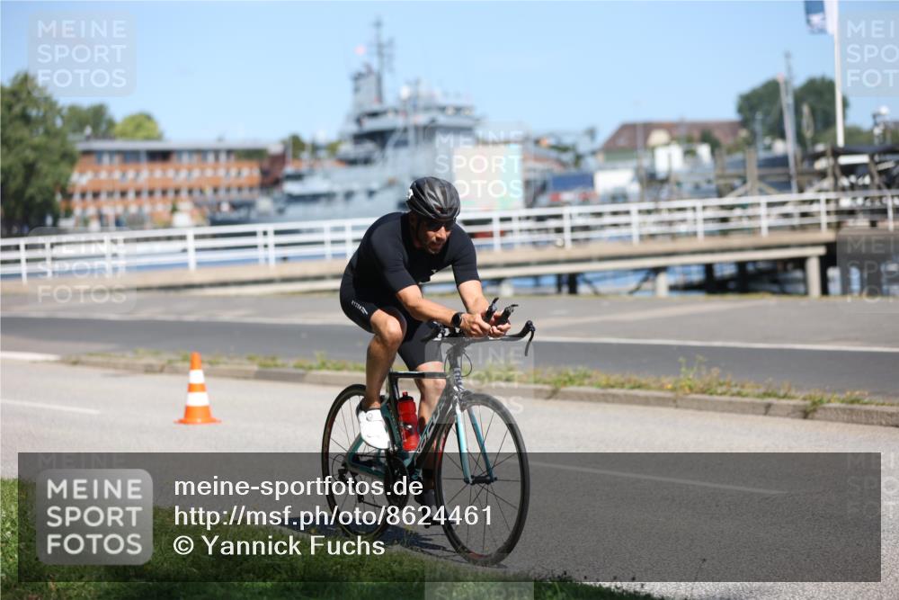 17.08.2025 - KN Förde Triathlon 2025 Yannick Fuchs http://msf.ph/oto/8624461 17.08.2025 11:32:02 Radfahren 272, 355, 390, 293, 339, 341, 343, 344, 385, 602 meine-sportfotos.de