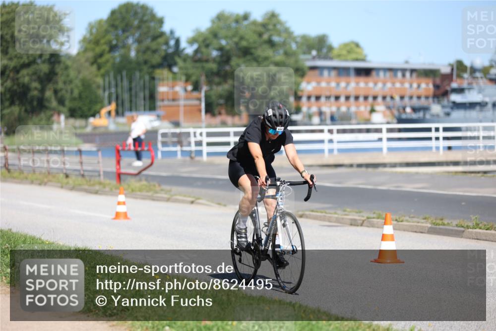 17.08.2025 - KN Förde Triathlon 2025 Yannick Fuchs http://msf.ph/oto/8624495 17.08.2025 11:32:32 Radfahren 291, 324, 363, 375, 604, 338, 364 meine-sportfotos.de