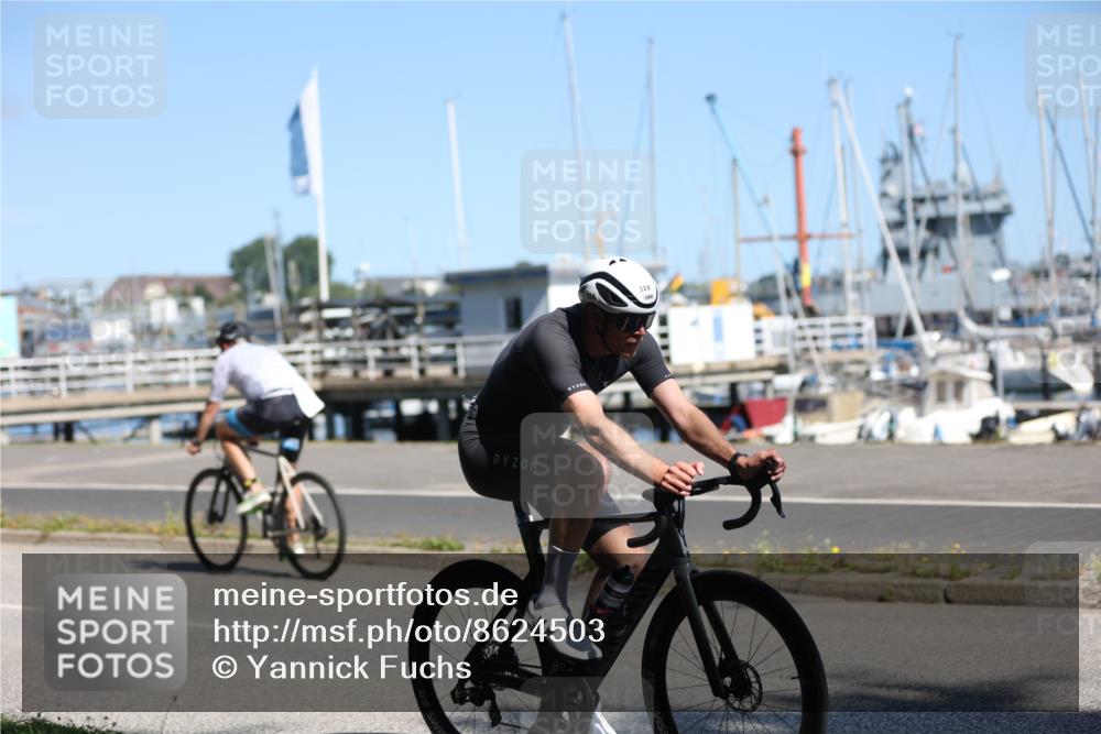 17.08.2025 - KN Förde Triathlon 2025 Yannick Fuchs http://msf.ph/oto/8624503 17.08.2025 11:32:35 Radfahren 263, 291, 324, 363, 375, 604, 375 meine-sportfotos.de