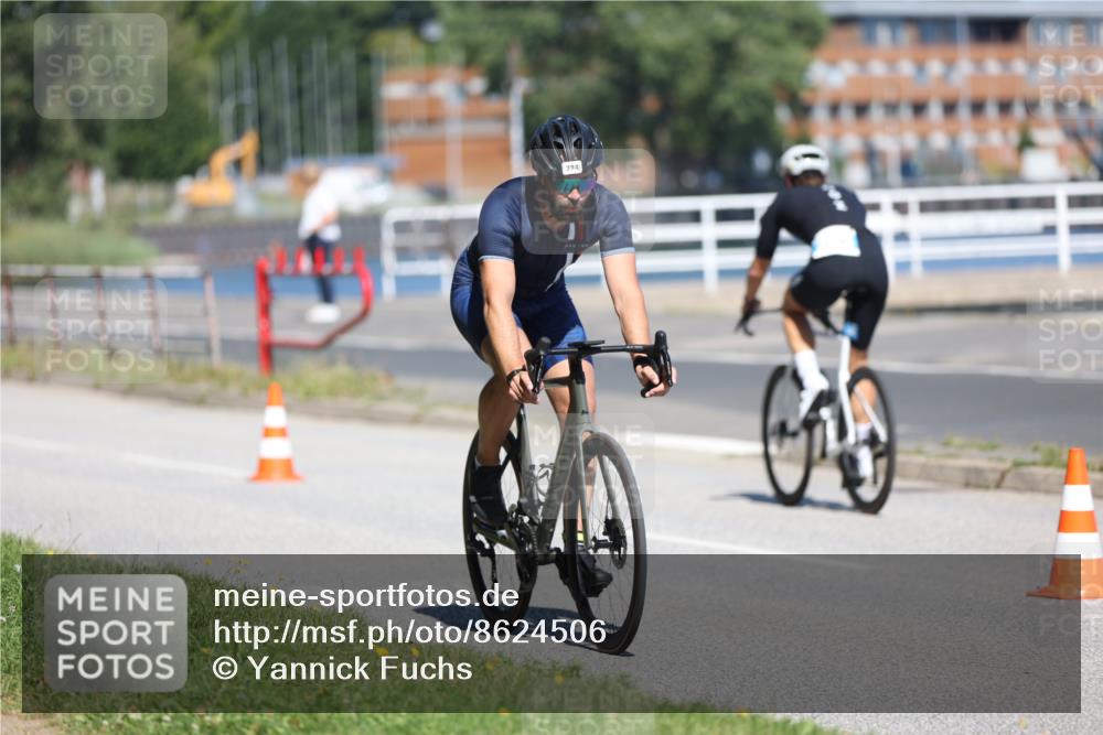 17.08.2025 - KN Förde Triathlon 2025 Yannick Fuchs http://msf.ph/oto/8624506 17.08.2025 11:32:47 Radfahren 325, 334, 348, 360, 365, 607, 263, 291, 363 meine-sportfotos.de
