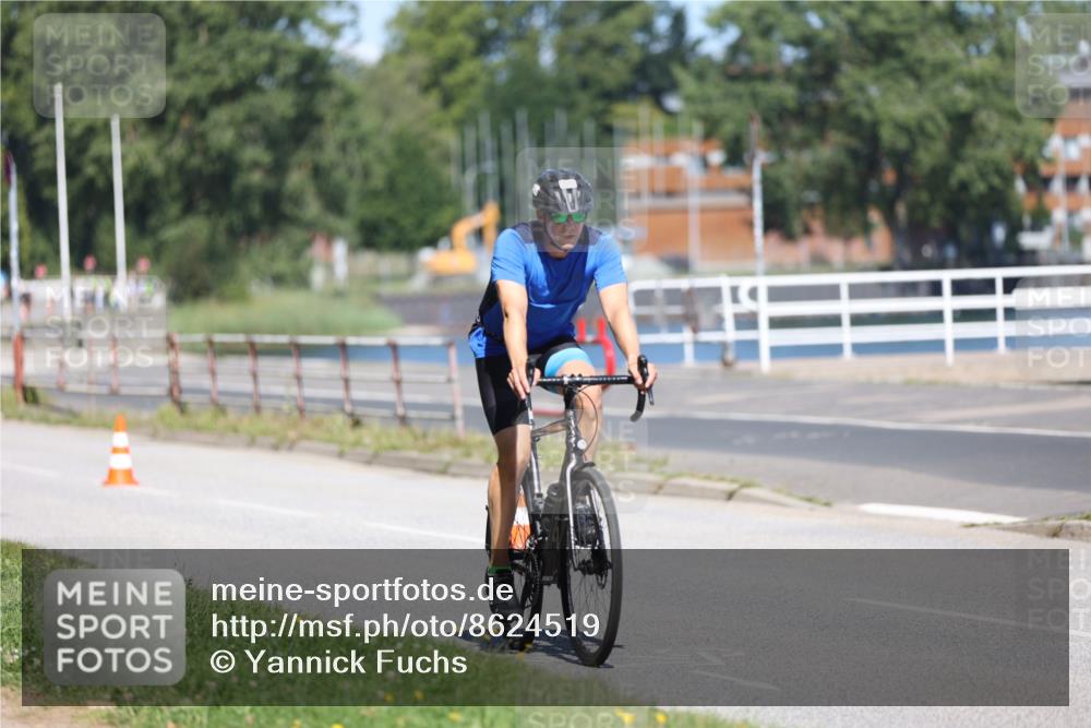 17.08.2025 - KN Förde Triathlon 2025 Yannick Fuchs http://msf.ph/oto/8624519 17.08.2025 11:32:54 Radfahren 302, 325, 348, 360, 334, 365, 607 meine-sportfotos.de