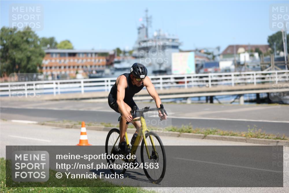 17.08.2025 - KN Förde Triathlon 2025 Yannick Fuchs http://msf.ph/oto/8624563 17.08.2025 11:33:22 Radfahren 280, 284, 296, 327, 329, 339, 341, 350, 601, 642, 273, 641 meine-sportfotos.de