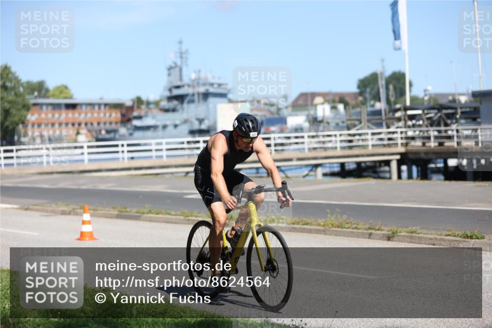 17.08.2025 - KN Förde Triathlon 2025 Yannick Fuchs http://msf.ph/oto/8624564 17.08.2025 11:33:22 Radfahren 280, 284, 296, 327, 329, 339, 341, 350, 601, 642, 273, 641 meine-sportfotos.de