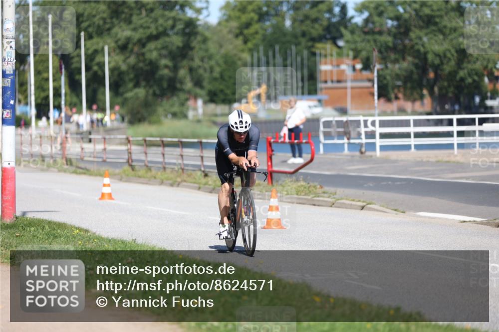 17.08.2025 - KN Förde Triathlon 2025 Yannick Fuchs http://msf.ph/oto/8624571 17.08.2025 11:33:25 Radfahren 280, 284, 296, 311, 327, 329, 339, 341, 350, 601, 642, 273 meine-sportfotos.de
