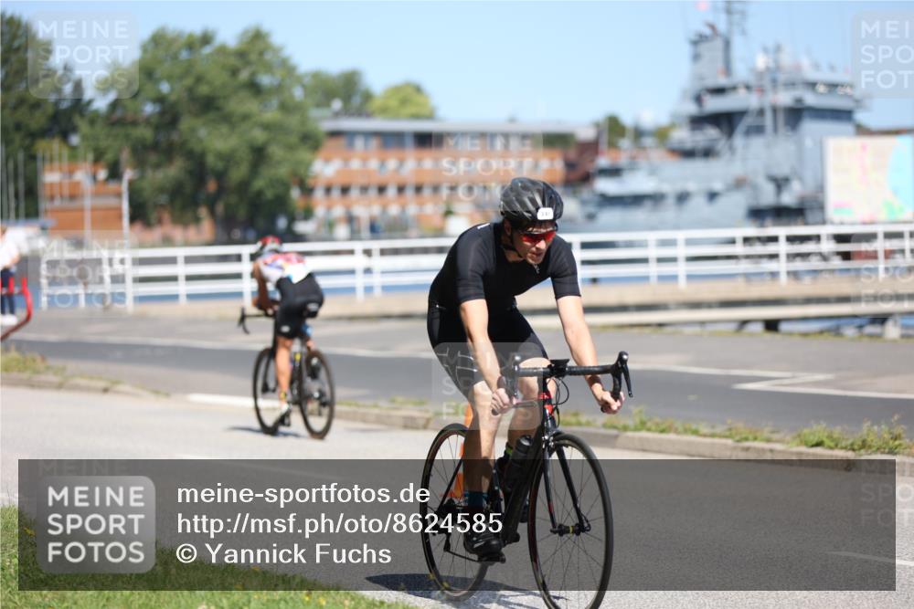 17.08.2025 - KN Förde Triathlon 2025 Yannick Fuchs http://msf.ph/oto/8624585 17.08.2025 11:33:31 Radfahren 311, 329, 339, 341, 343, 350, 371, 374, 633, 638, 642, 280, 284, 296, 327, 350, 601 meine-sportfotos.de