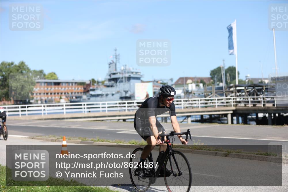 17.08.2025 - KN Förde Triathlon 2025 Yannick Fuchs http://msf.ph/oto/8624587 17.08.2025 11:33:31 Radfahren 311, 329, 339, 341, 343, 350, 371, 374, 633, 638, 642, 280, 284, 296, 327, 350, 601 meine-sportfotos.de