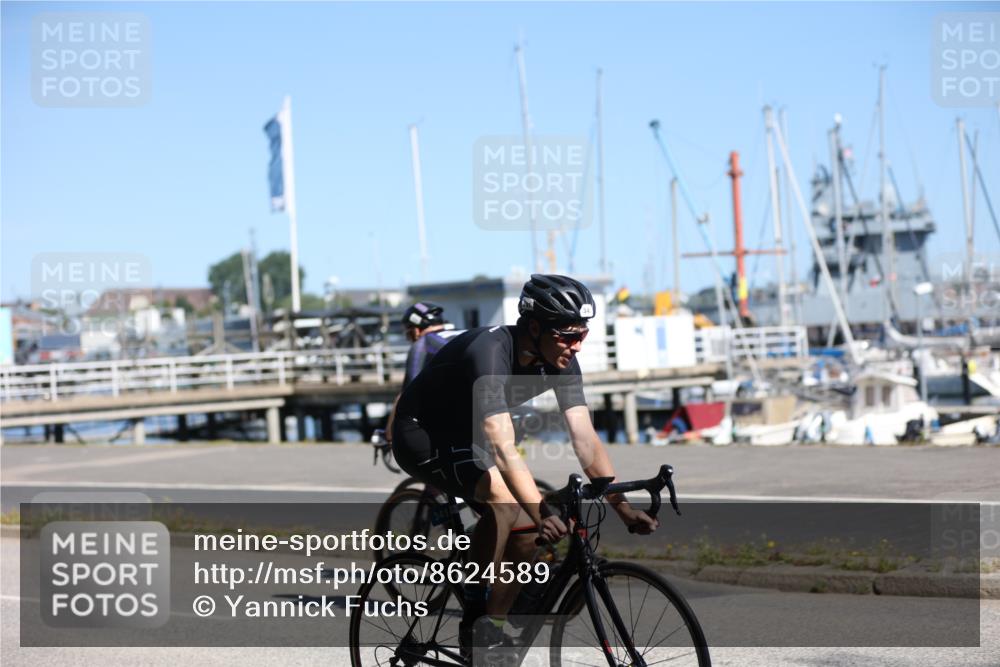 17.08.2025 - KN Förde Triathlon 2025 Yannick Fuchs http://msf.ph/oto/8624589 17.08.2025 11:33:31 Radfahren 311, 329, 339, 341, 343, 350, 371, 374, 633, 638, 642, 280, 284, 296, 327, 350, 601 meine-sportfotos.de