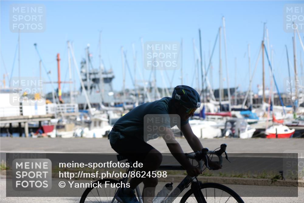 17.08.2025 - KN Förde Triathlon 2025 Yannick Fuchs http://msf.ph/oto/8624598 17.08.2025 11:33:34 Radfahren 293, 311, 339, 341, 343, 371, 374, 613, 633, 638, 280, 284, 329, 339, 341, 350, 642 meine-sportfotos.de