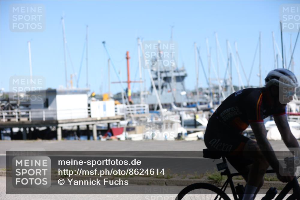 17.08.2025 - KN Förde Triathlon 2025 Yannick Fuchs http://msf.ph/oto/8624614 17.08.2025 11:33:42 Radfahren 281, 293, 306, 343, 356, 370, 389, 613, 638, 311, 371, 374, 633 meine-sportfotos.de