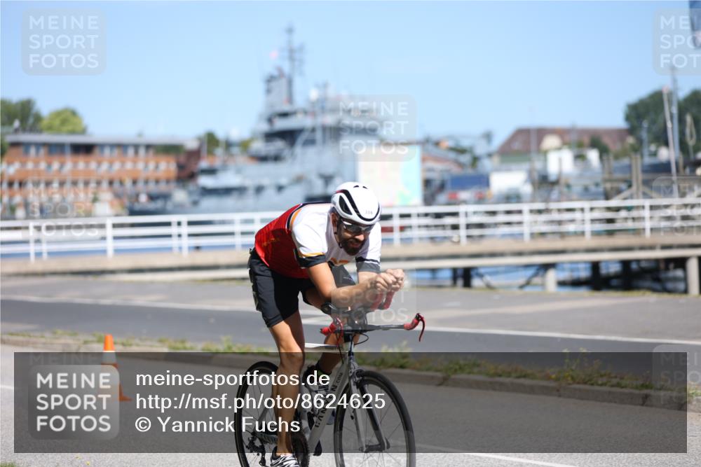 17.08.2025 - KN Förde Triathlon 2025 Yannick Fuchs http://msf.ph/oto/8624625 17.08.2025 11:33:47 Radfahren 281, 288, 306, 356, 370, 389, 293, 343, 374, 613, 638 meine-sportfotos.de