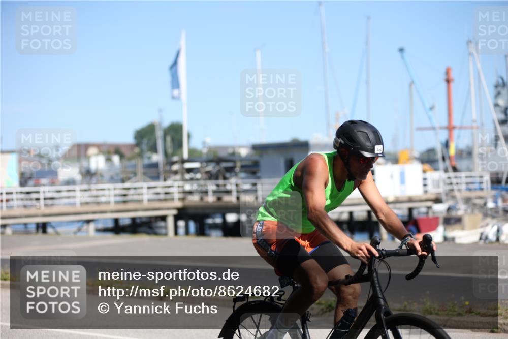 17.08.2025 - KN Förde Triathlon 2025 Yannick Fuchs http://msf.ph/oto/8624682 17.08.2025 11:34:53 Radfahren 271, 296, 353, 354, 362, 372, 619, 633, 642, 643, 303, 328, 363, 365, 608 meine-sportfotos.de
