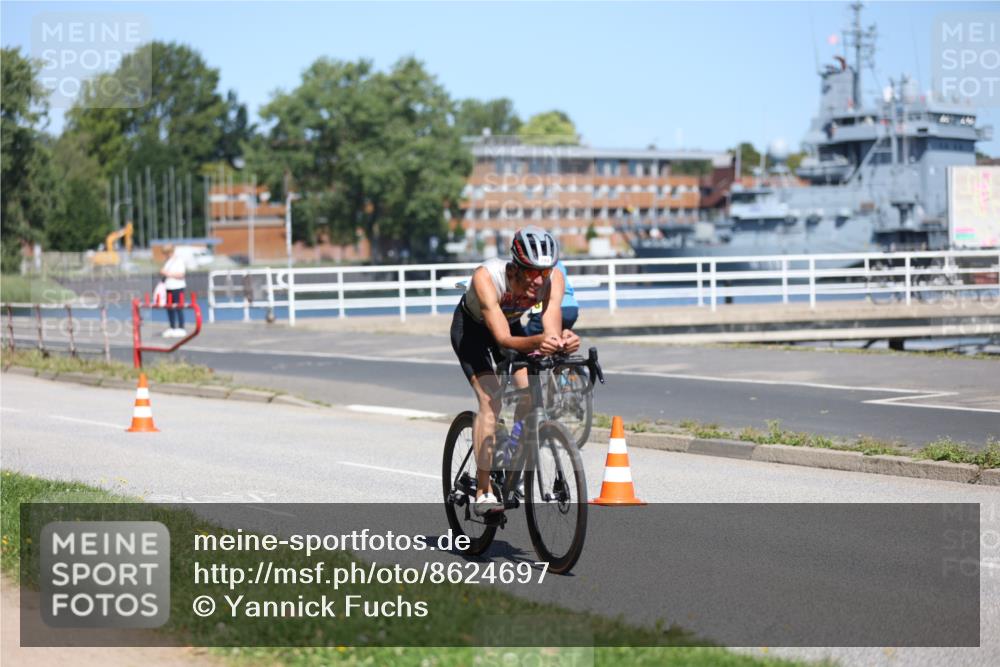17.08.2025 - KN Förde Triathlon 2025 Yannick Fuchs http://msf.ph/oto/8624697 17.08.2025 11:35:03 Radfahren 284, 295, 349, 372, 617, 643, 271, 296, 372, 619, 633, 642 meine-sportfotos.de