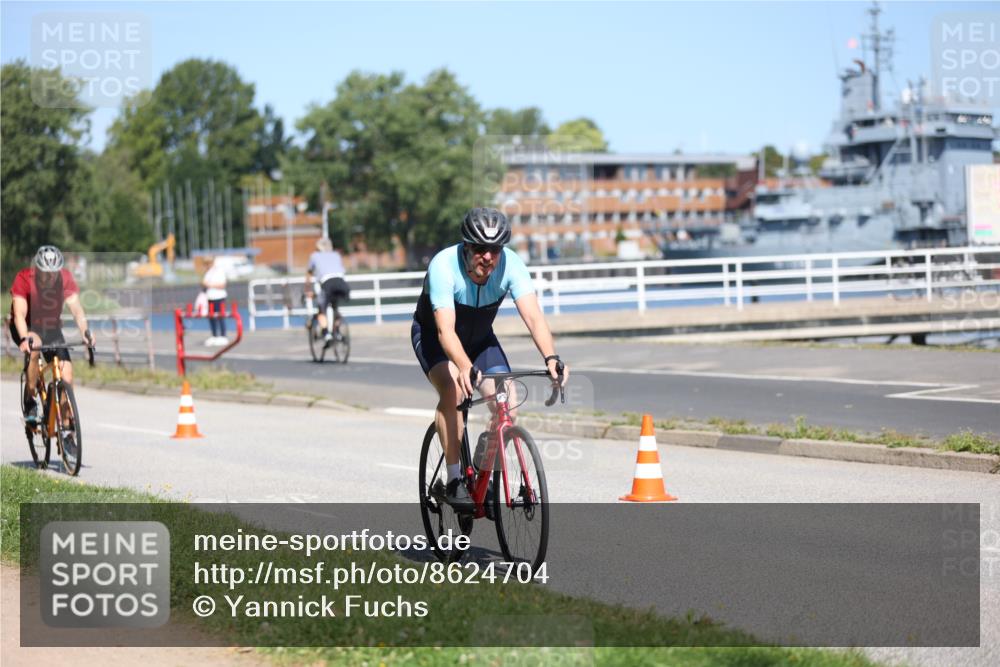 17.08.2025 - KN Förde Triathlon 2025 Yannick Fuchs http://msf.ph/oto/8624704 17.08.2025 11:35:12 Radfahren 329, 345, 350, 371, 374, 610, 613, 617, 638, 284, 295, 349 meine-sportfotos.de