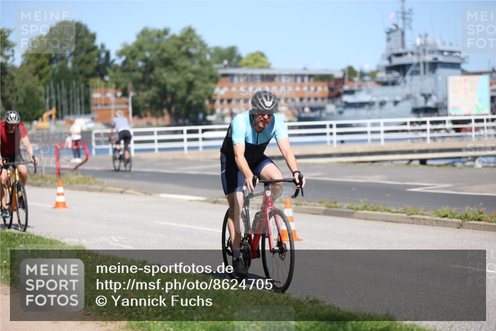 17.08.2025 - KN Förde Triathlon 2025 Yannick Fuchs http://msf.ph/oto/8624705 17.08.2025 11:35:12 Radfahren 329, 345, 350, 371, 374, 610, 613, 617, 638, 284, 295, 349 meine-sportfotos.de