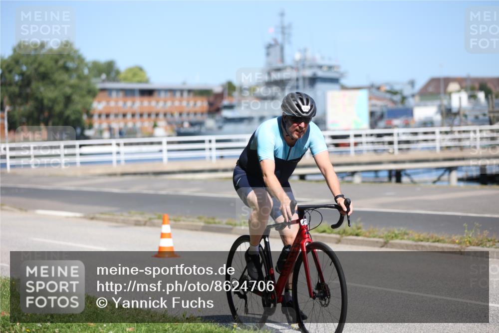 17.08.2025 - KN Förde Triathlon 2025 Yannick Fuchs http://msf.ph/oto/8624706 17.08.2025 11:35:13 Radfahren 329, 345, 350, 371, 374, 610, 613, 617, 638, 284, 349, 617 meine-sportfotos.de
