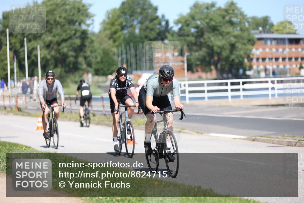 17.08.2025 - KN Förde Triathlon 2025 Yannick Fuchs http://msf.ph/oto/8624715 17.08.2025 11:35:17 Radfahren 329, 345, 350, 371, 374, 601, 610, 613, 638, 350, 617 meine-sportfotos.de