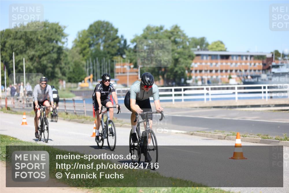 17.08.2025 - KN Förde Triathlon 2025 Yannick Fuchs http://msf.ph/oto/8624716 17.08.2025 11:35:17 Radfahren 329, 345, 350, 371, 374, 601, 610, 613, 638, 350, 617 meine-sportfotos.de