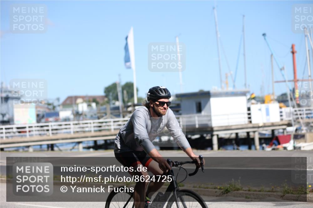 17.08.2025 - KN Förde Triathlon 2025 Yannick Fuchs http://msf.ph/oto/8624725 17.08.2025 11:35:19 Radfahren 323, 345, 371, 374, 601, 613, 638, 329, 350, 610, 617 meine-sportfotos.de