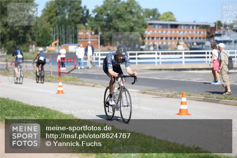 17.08.2025 - KN Förde Triathlon 2025 Yannick Fuchs http://msf.ph/oto/8624767 17.08.2025 11:35:48 Radfahren 330, 384, 307, 310, 380, 609 meine-sportfotos.de