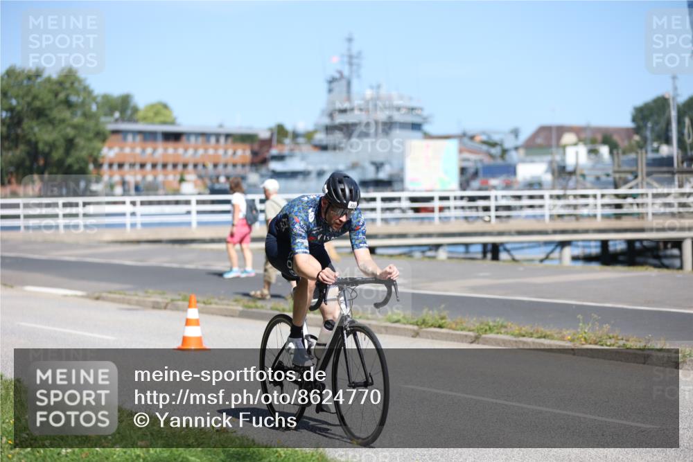17.08.2025 - KN Förde Triathlon 2025 Yannick Fuchs http://msf.ph/oto/8624770 17.08.2025 11:35:49 Radfahren 330, 384, 307, 310, 380, 609 meine-sportfotos.de