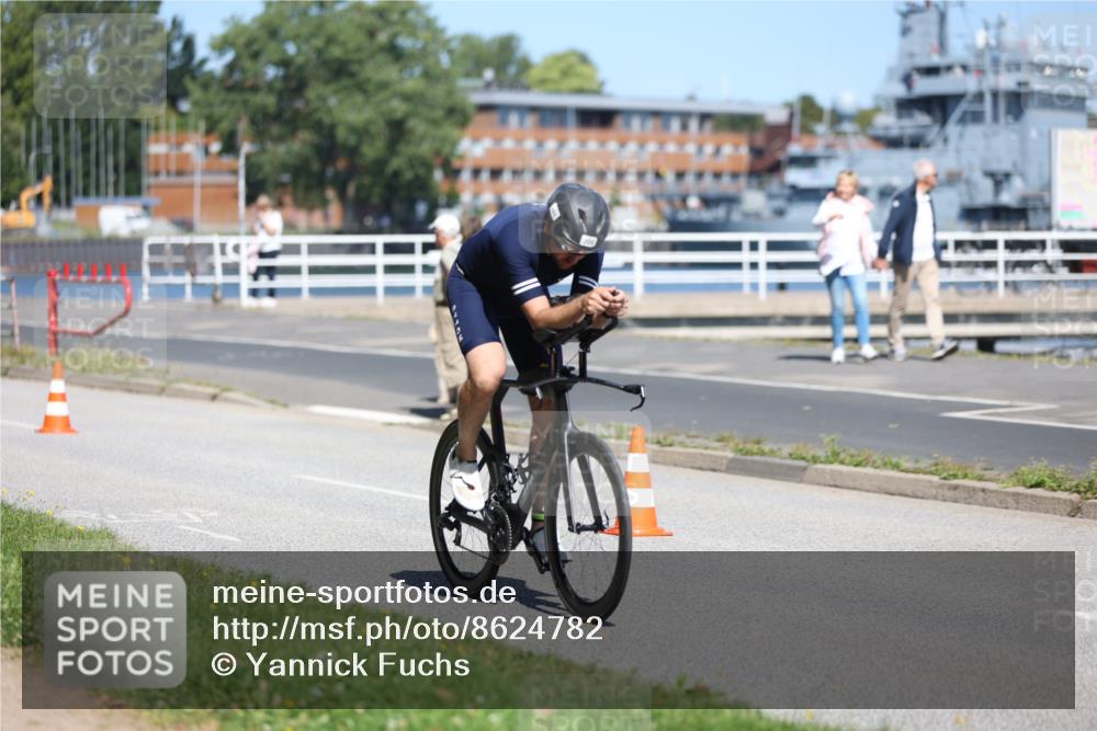 17.08.2025 - KN Förde Triathlon 2025 Yannick Fuchs http://msf.ph/oto/8624782 17.08.2025 11:36:06 Radfahren 300, 309, 326, 352, 608, 612, 635, 368 meine-sportfotos.de