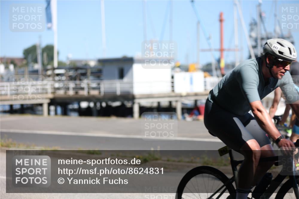 17.08.2025 - KN Förde Triathlon 2025 Yannick Fuchs http://msf.ph/oto/8624831 17.08.2025 11:36:31 Radfahren 295, 297, 351, 353, 354, 618, 621, 623, 643, 285, 303, 351, 622 meine-sportfotos.de