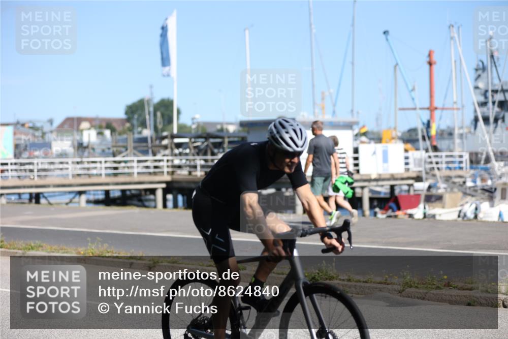 17.08.2025 - KN Förde Triathlon 2025 Yannick Fuchs http://msf.ph/oto/8624840 17.08.2025 11:36:35 Radfahren 295, 297, 353, 354, 623, 625, 285, 303, 351, 618, 621, 622, 643 meine-sportfotos.de