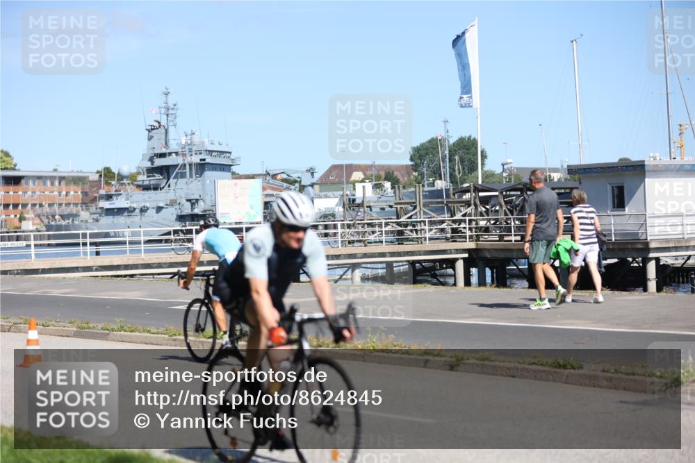 17.08.2025 - KN Förde Triathlon 2025 Yannick Fuchs http://msf.ph/oto/8624845 17.08.2025 11:36:36 Radfahren 295, 297, 353, 354, 623, 625, 285, 295, 297, 303, 351, 618, 621, 643 meine-sportfotos.de