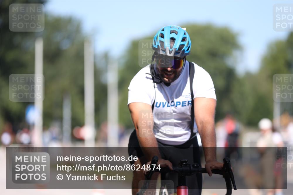 17.08.2025 - KN Förde Triathlon 2025 Yannick Fuchs http://msf.ph/oto/8624874 17.08.2025 11:37:07 Radfahren 310, 345, 610, 626, 627, 629, 282, 294, 345, 617, 626 meine-sportfotos.de