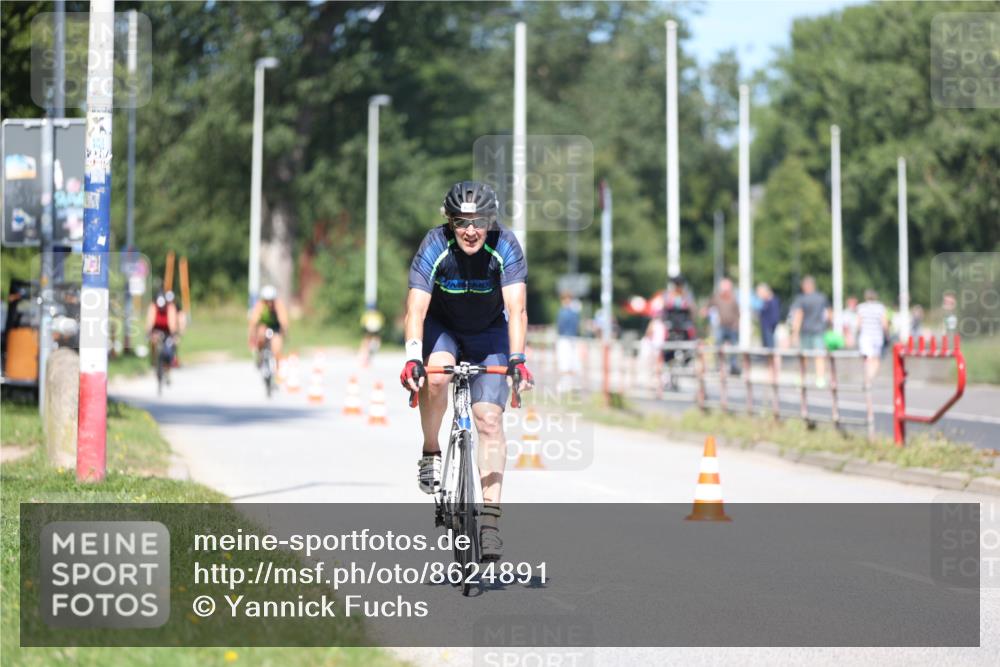 17.08.2025 - KN Förde Triathlon 2025 Yannick Fuchs http://msf.ph/oto/8624891 17.08.2025 11:37:21 Radfahren 373, 377, 380, 609, 614, 615, 310, 629 meine-sportfotos.de