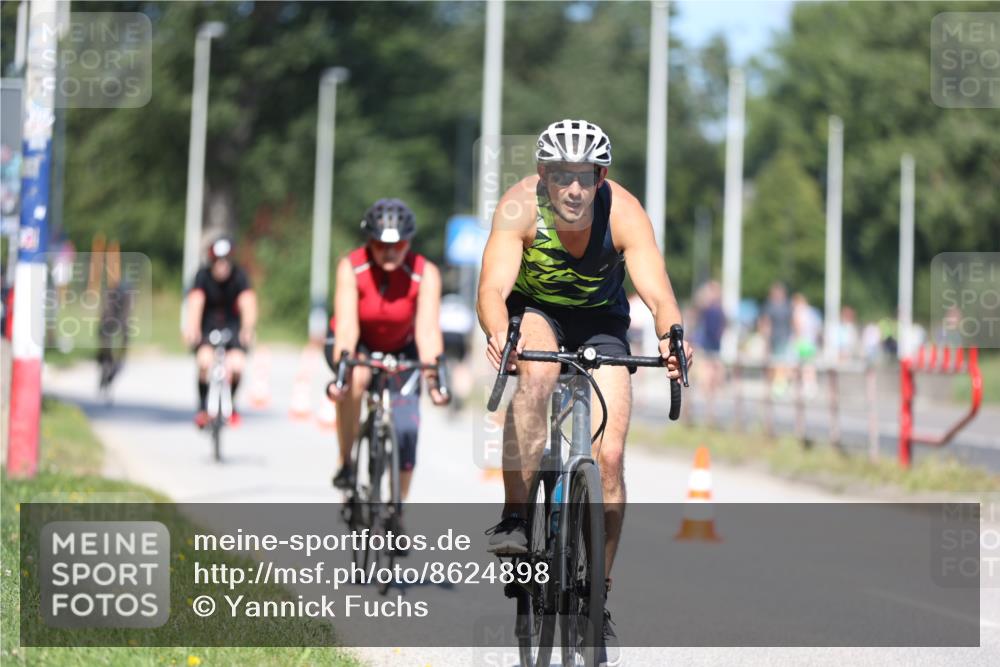 17.08.2025 - KN Förde Triathlon 2025 Yannick Fuchs http://msf.ph/oto/8624898 17.08.2025 11:37:28 Radfahren 308, 332, 368, 377, 380, 606, 614, 373, 609, 615 meine-sportfotos.de
