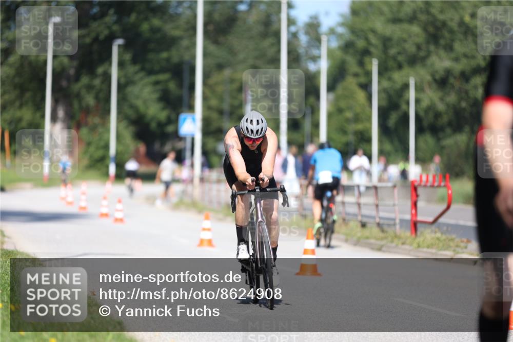 17.08.2025 - KN Förde Triathlon 2025 Yannick Fuchs http://msf.ph/oto/8624908 17.08.2025 11:37:33 Radfahren 308, 332, 368, 606, 614, 636, 377, 380, 614 meine-sportfotos.de