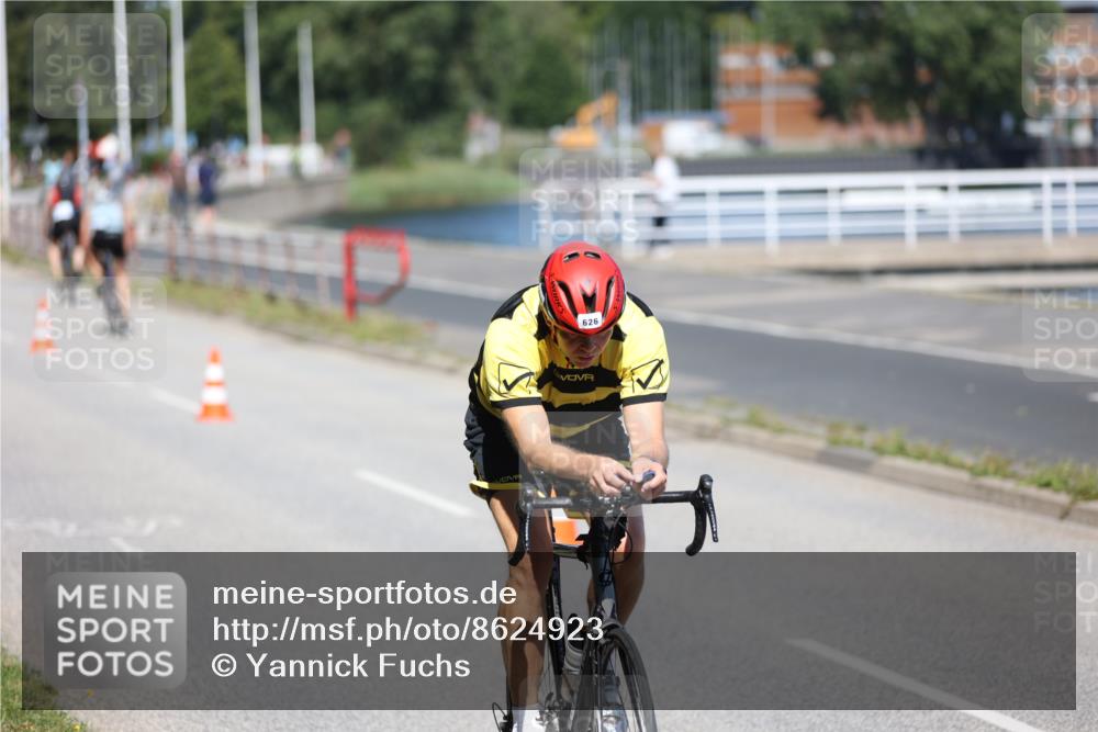 17.08.2025 - KN Förde Triathlon 2025 Yannick Fuchs http://msf.ph/oto/8624923 17.08.2025 11:38:48 Radfahren 282, 304, 615, 626, 627, 335, 340 meine-sportfotos.de