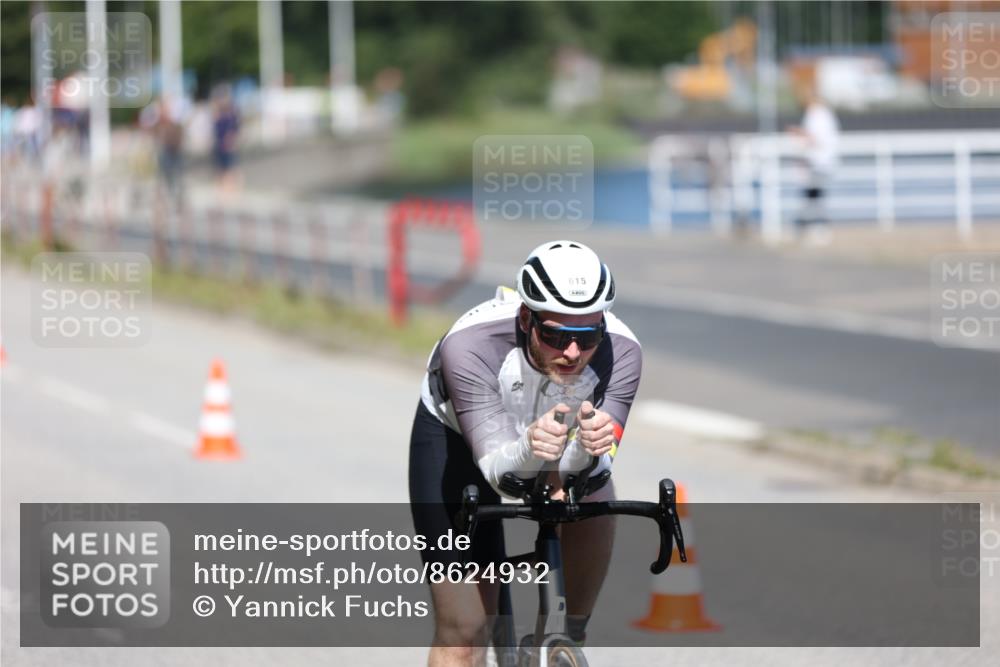 17.08.2025 - KN Förde Triathlon 2025 Yannick Fuchs http://msf.ph/oto/8624932 17.08.2025 11:38:53 Radfahren 304, 615, 627, 282, 304, 626 meine-sportfotos.de