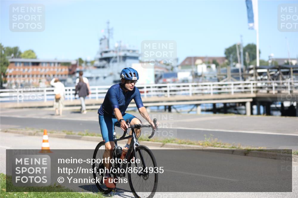17.08.2025 - KN Förde Triathlon 2025 Yannick Fuchs http://msf.ph/oto/8624935 17.08.2025 11:39:53 Radfahren 321, 359, 369 meine-sportfotos.de