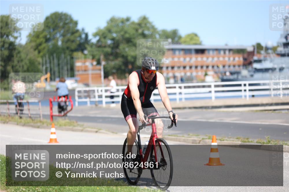 17.08.2025 - KN Förde Triathlon 2025 Yannick Fuchs http://msf.ph/oto/8624961 17.08.2025 11:40:28 Radfahren 304, 316, 335, 605, 620, 331, 340 meine-sportfotos.de