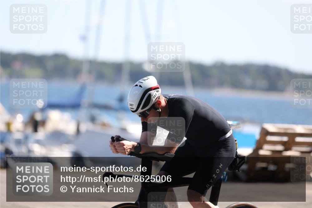 17.08.2025 - KN Förde Triathlon 2025 Yannick Fuchs http://msf.ph/oto/8625006 17.08.2025 11:41:12 Radfahren 279, 387, 628 meine-sportfotos.de