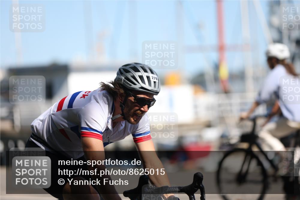 17.08.2025 - KN Förde Triathlon 2025 Yannick Fuchs http://msf.ph/oto/8625015 17.08.2025 11:41:18 Radfahren 279, 324, 604, 628, 387 meine-sportfotos.de