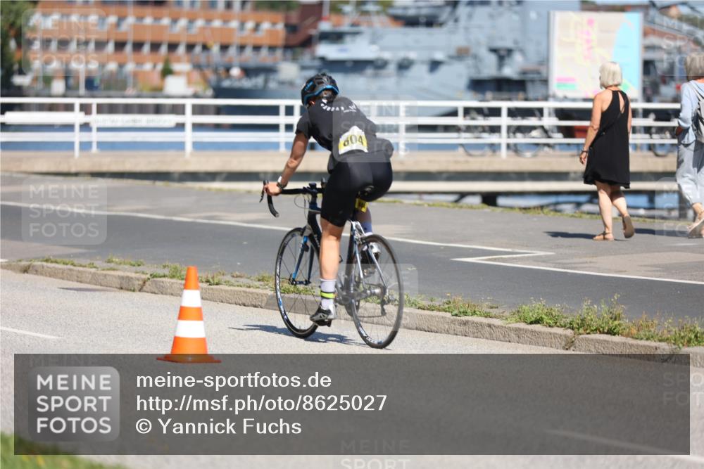 17.08.2025 - KN Förde Triathlon 2025 Yannick Fuchs http://msf.ph/oto/8625027 17.08.2025 11:41:30 Radfahren 611, 324, 604, 628 meine-sportfotos.de
