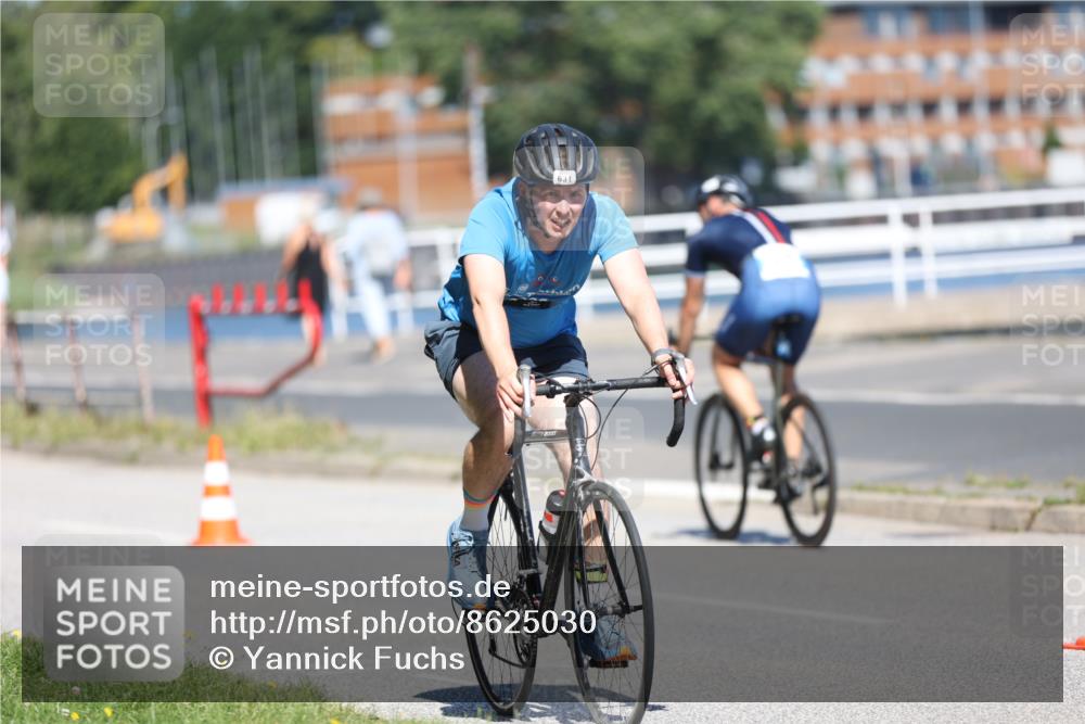 17.08.2025 - KN Förde Triathlon 2025 Yannick Fuchs http://msf.ph/oto/8625030 17.08.2025 11:41:54 Radfahren 331, 339, 631, 334, 376 meine-sportfotos.de