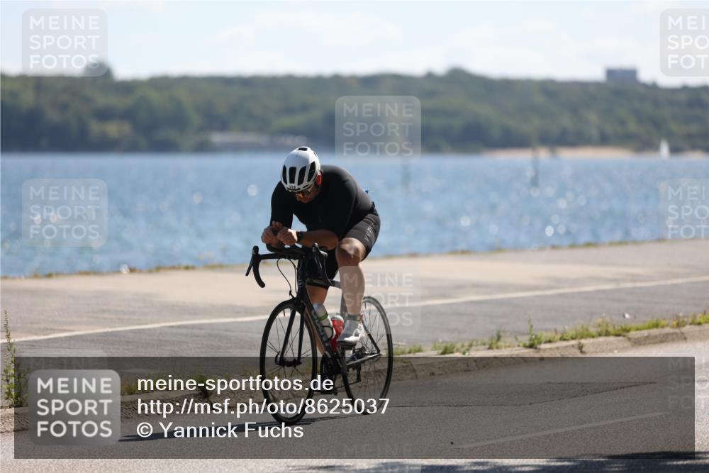 17.08.2025 - KN Förde Triathlon 2025 Yannick Fuchs http://msf.ph/oto/8625037 17.08.2025 11:42:01 Radfahren 312, 331, 338, 339, 341, 355, 607, 631 meine-sportfotos.de